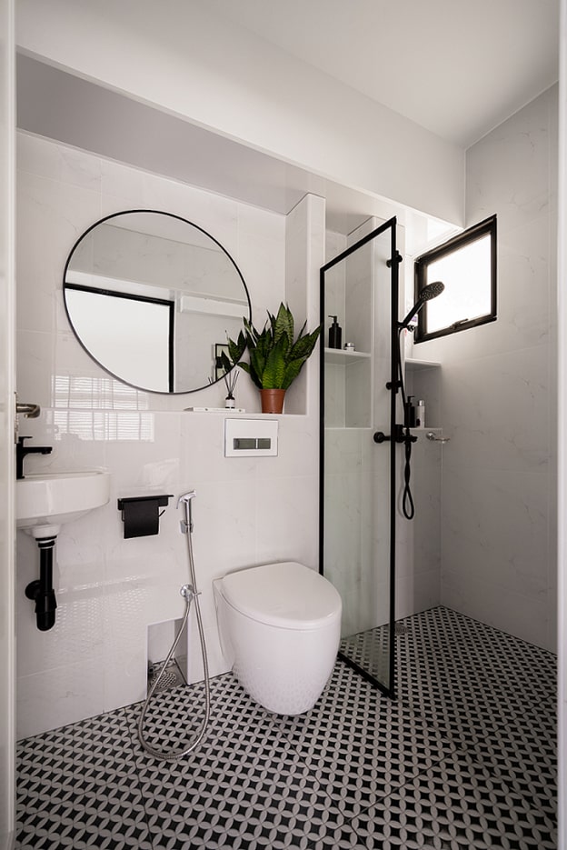 Black And White Bathroom