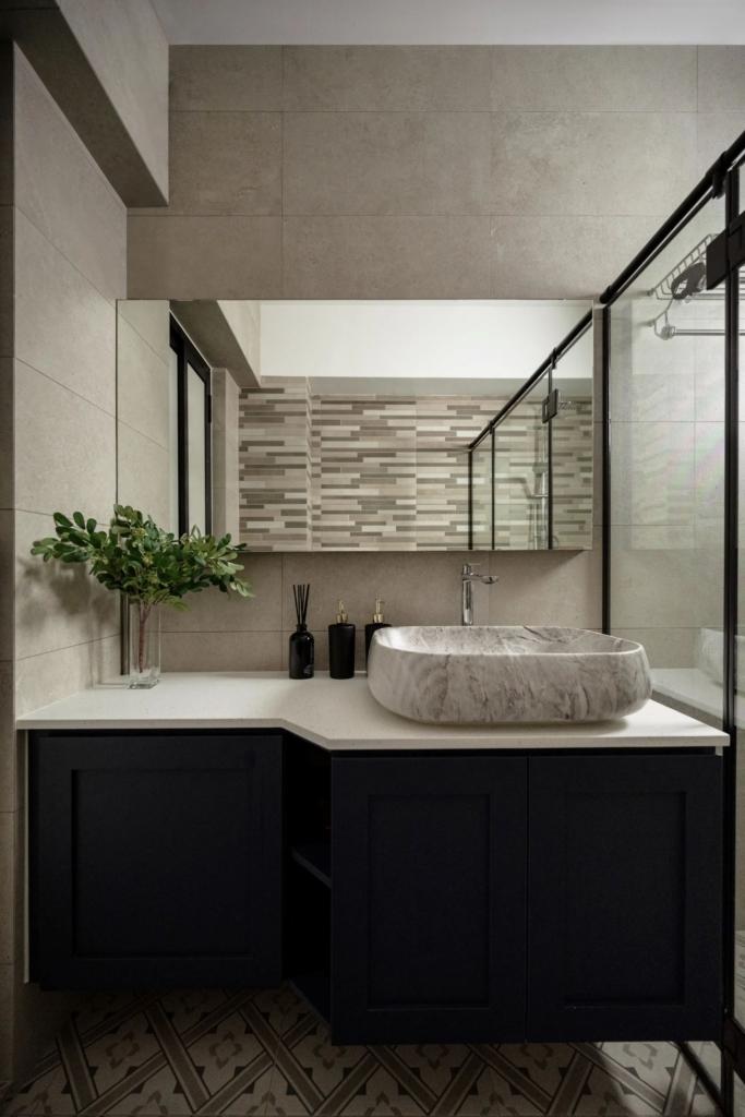 MODERN OASIS @ PENDING RD- 5-room HDB interior design, bathroom