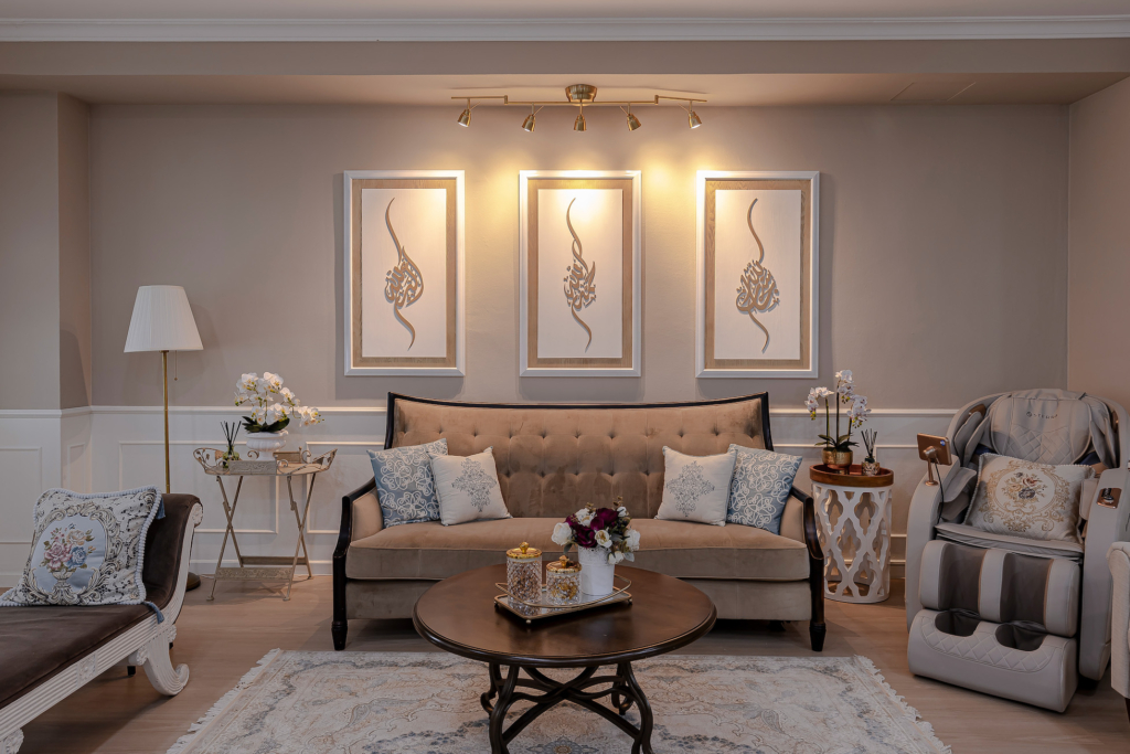 "LANDED – WESTERN CHIC @ ASHWOOD - 26"
