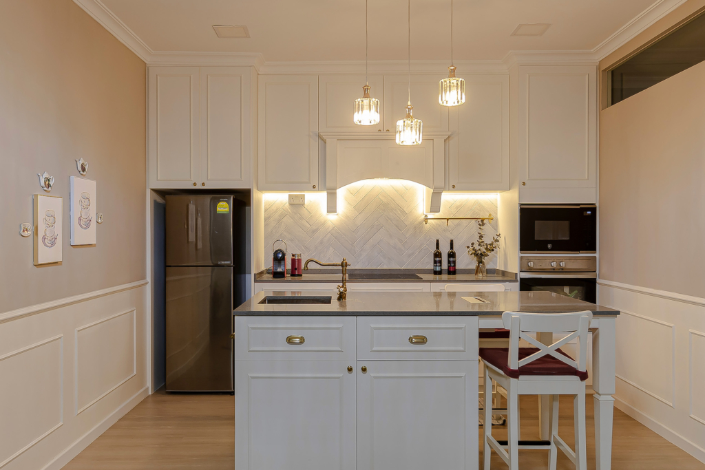 "LANDED – WESTERN CHIC @ ASHWOOD - 21"