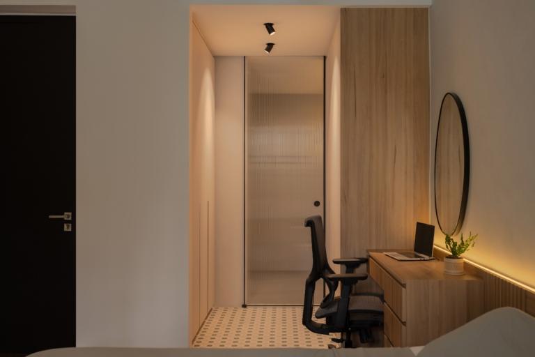 Condo Minimalist Comfort @ Maplewoods Design