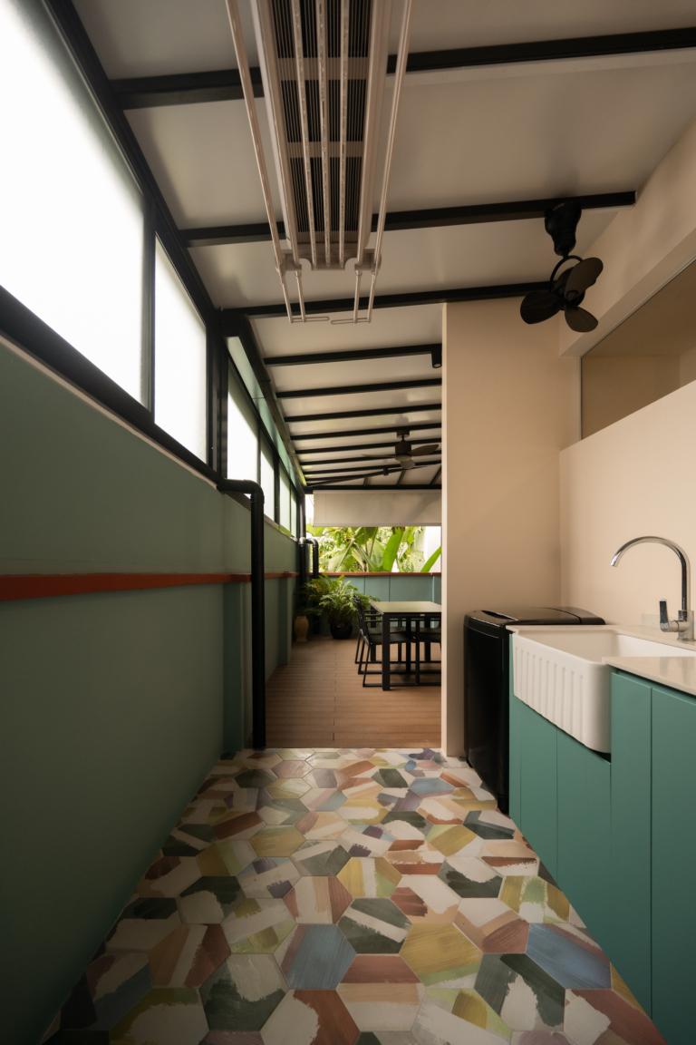 "LANDED – SPATIAL CONTRAST @ JLN SERULING - 30"